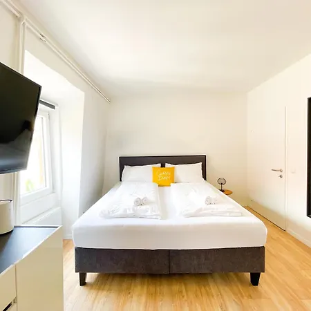 Contactless Self-check-in - Stayhere Studio 10 Hotel *