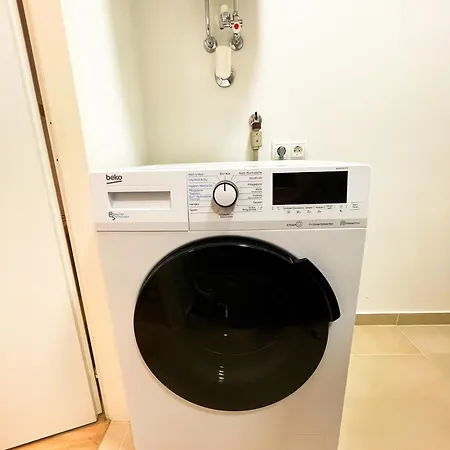 Contactless Self-check-in - Stayhere Studio 10 Hotel *